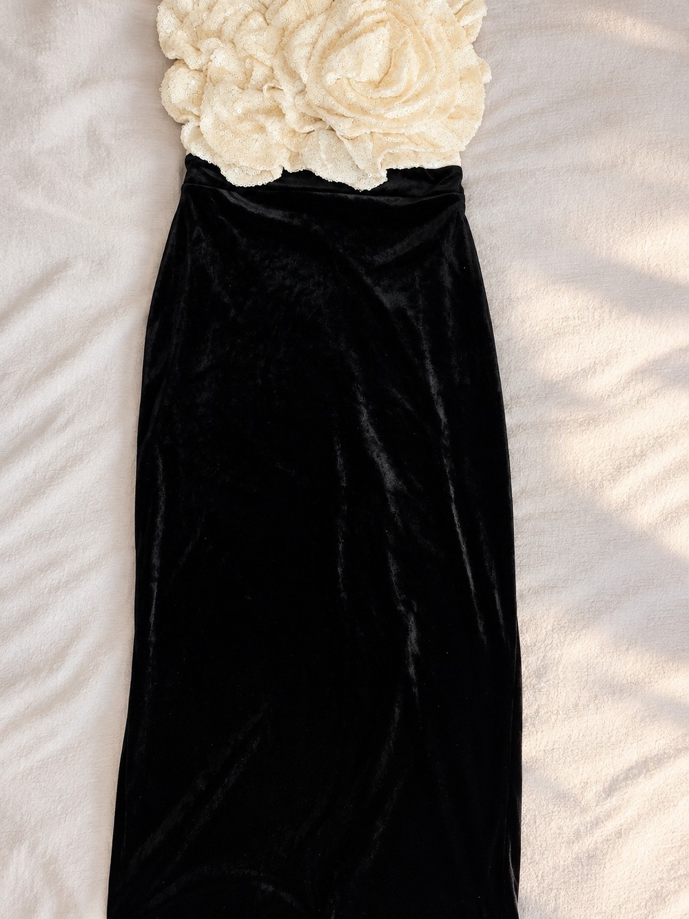 NWT Symphony Sequin 3D Floral Velvet Dress Size L